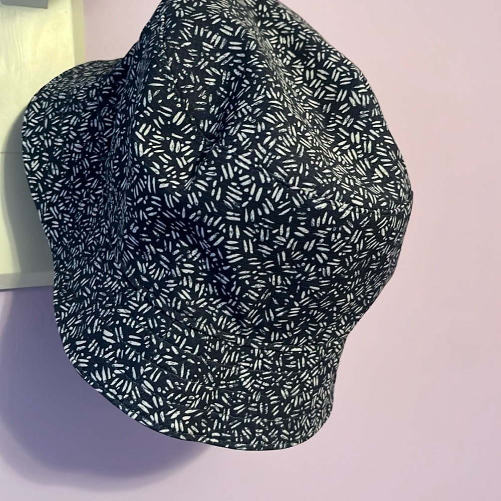 Reversible Lululemon Bucket Hat